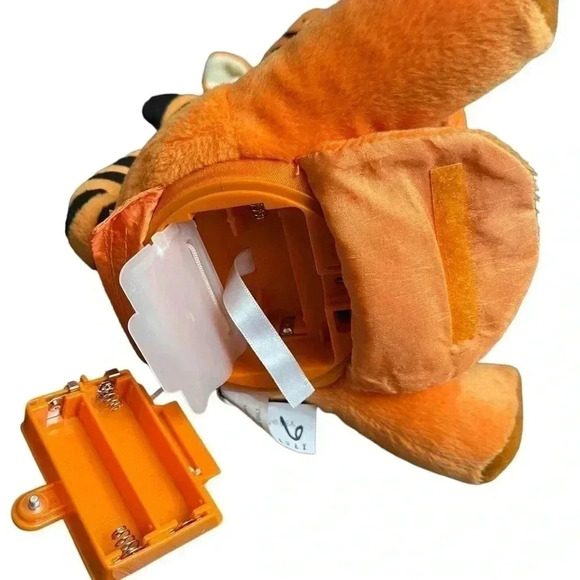 Disney Talking 11” Tigger Winnie the Pooh Chat Pal Vintage 1999 - Picture 5 of 7